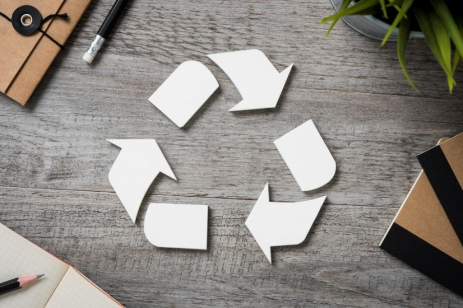 En quoi le bois recyclé est-il une option durable et esthétique ?
