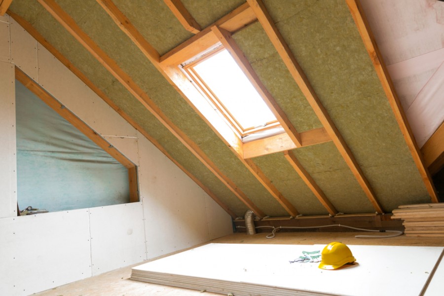 Comment bien préparer votre projet d'isolation sous toiture ?